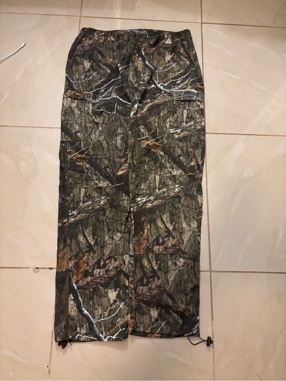 Men's Camouflage Cargo Pants - Green Camo
